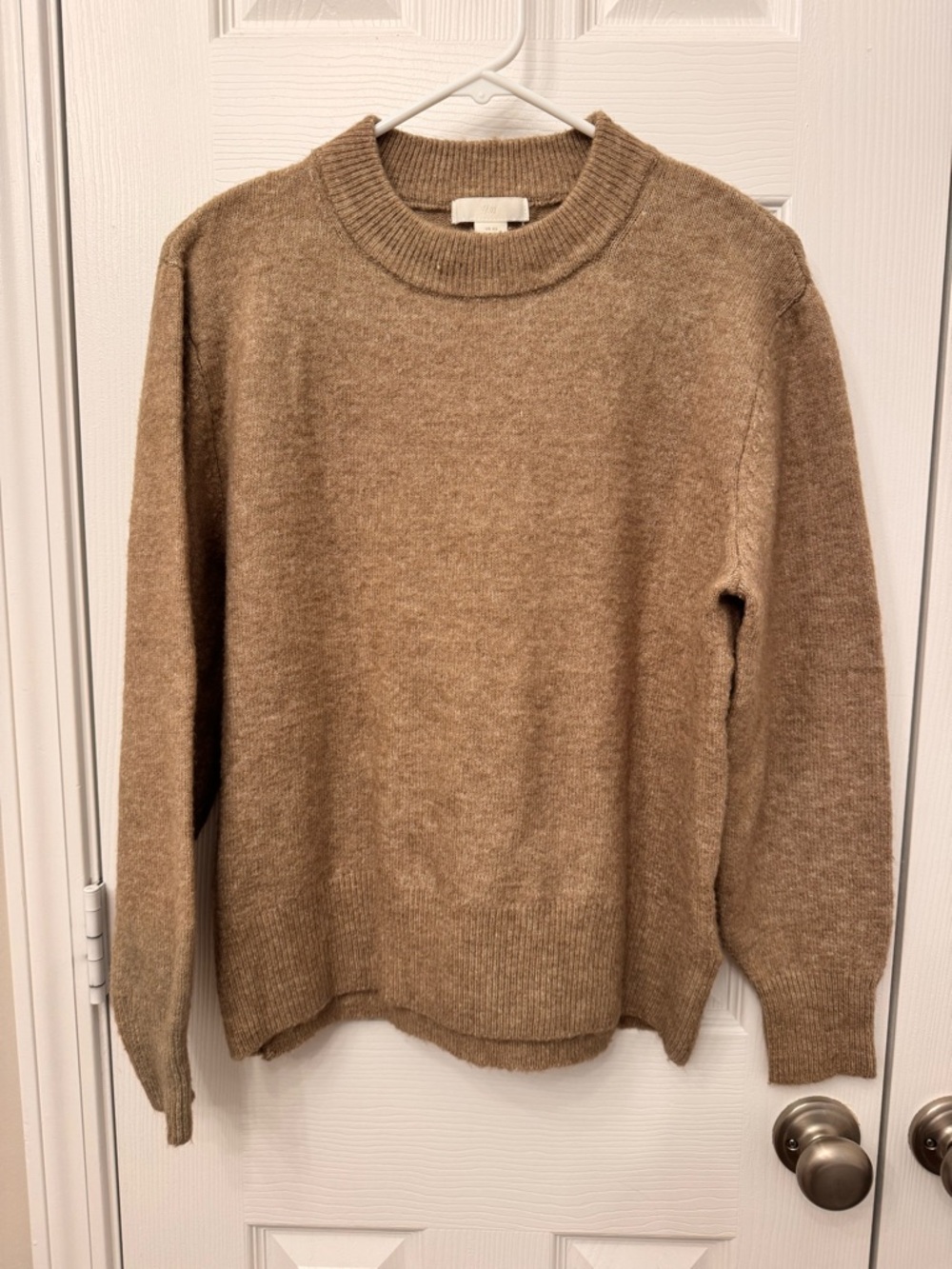 H&M Crewneck Sweater in Camel Brown